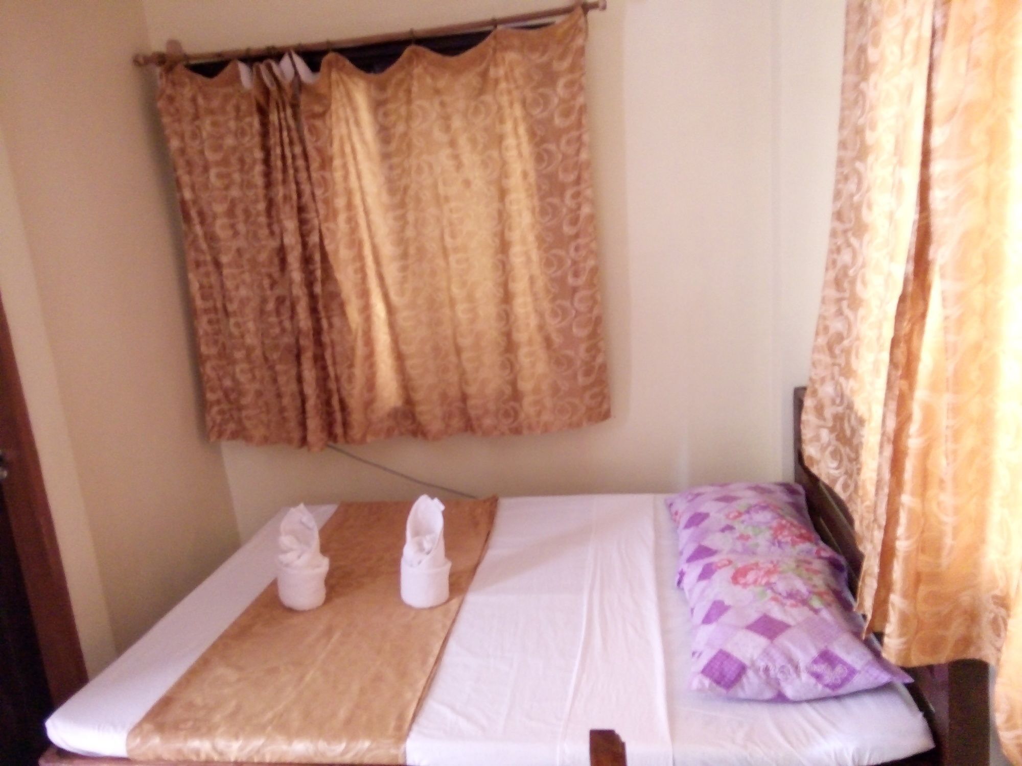 Hotel Happy Time Palawan à Puerto Princesa Extérieur photo